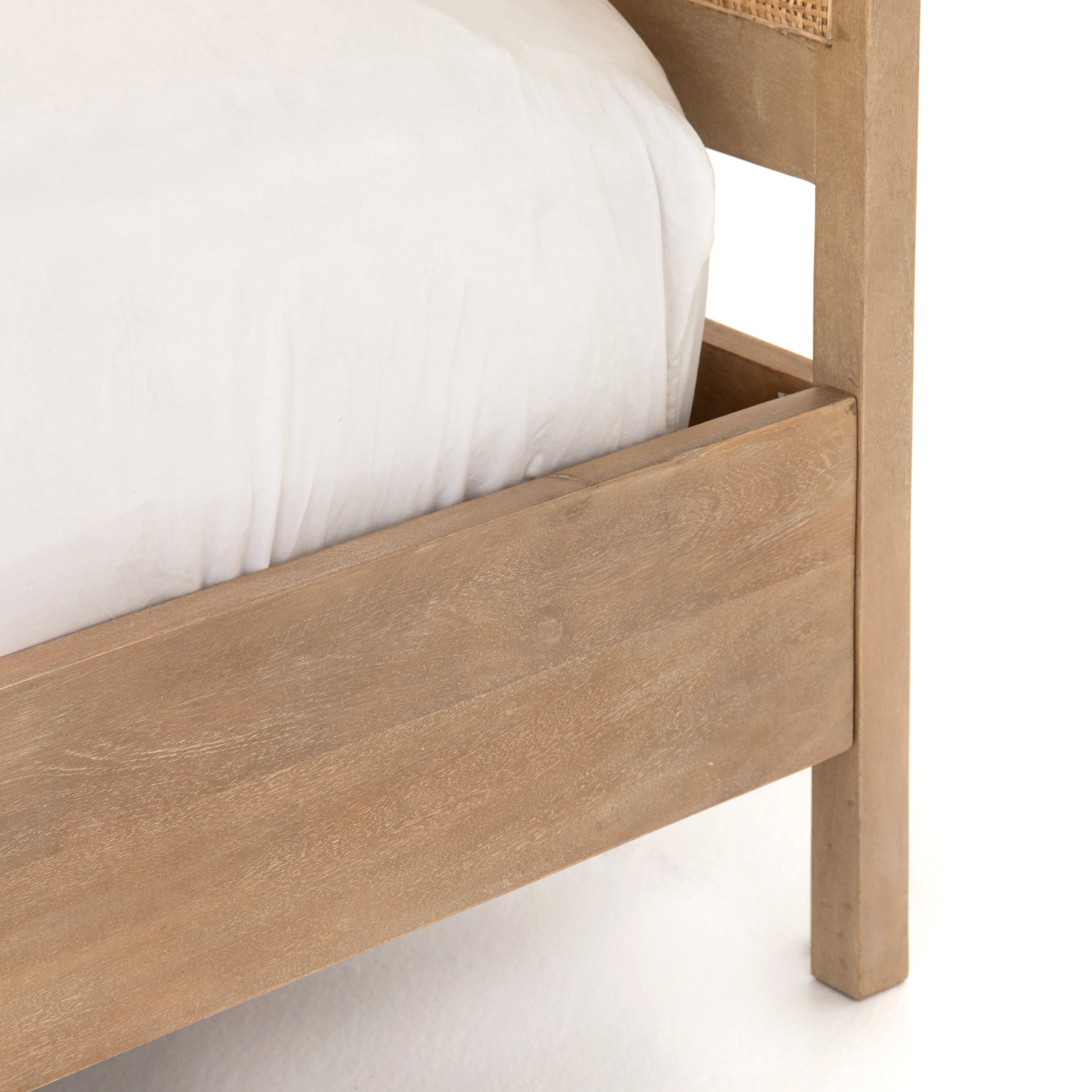 Sydney Bed
